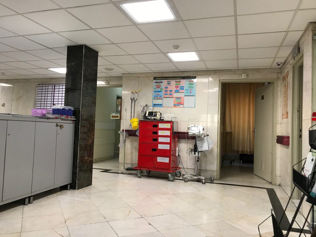 آمبولانس خصوصی در بیمارستان ابن سینا تهران